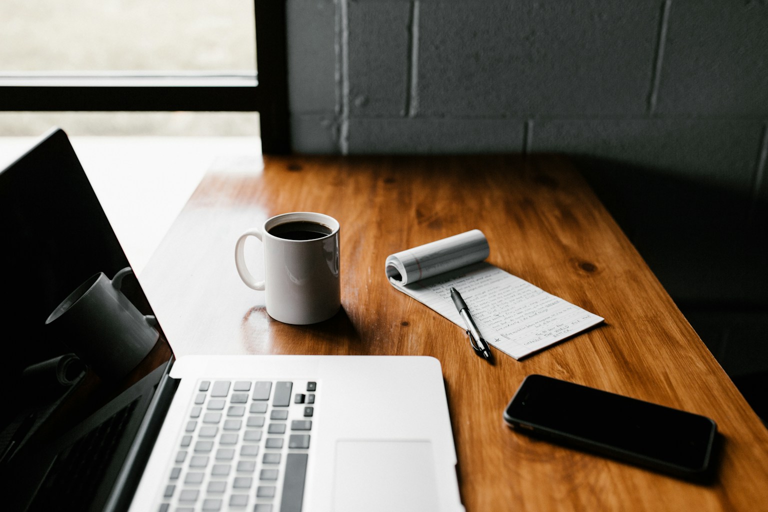 How to Manage Time Zones When Working Remotely