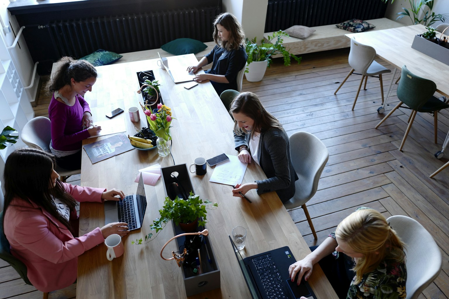 Best Workspaces in Osaka: Cafes and Coworking Spaces for Digital Nomads