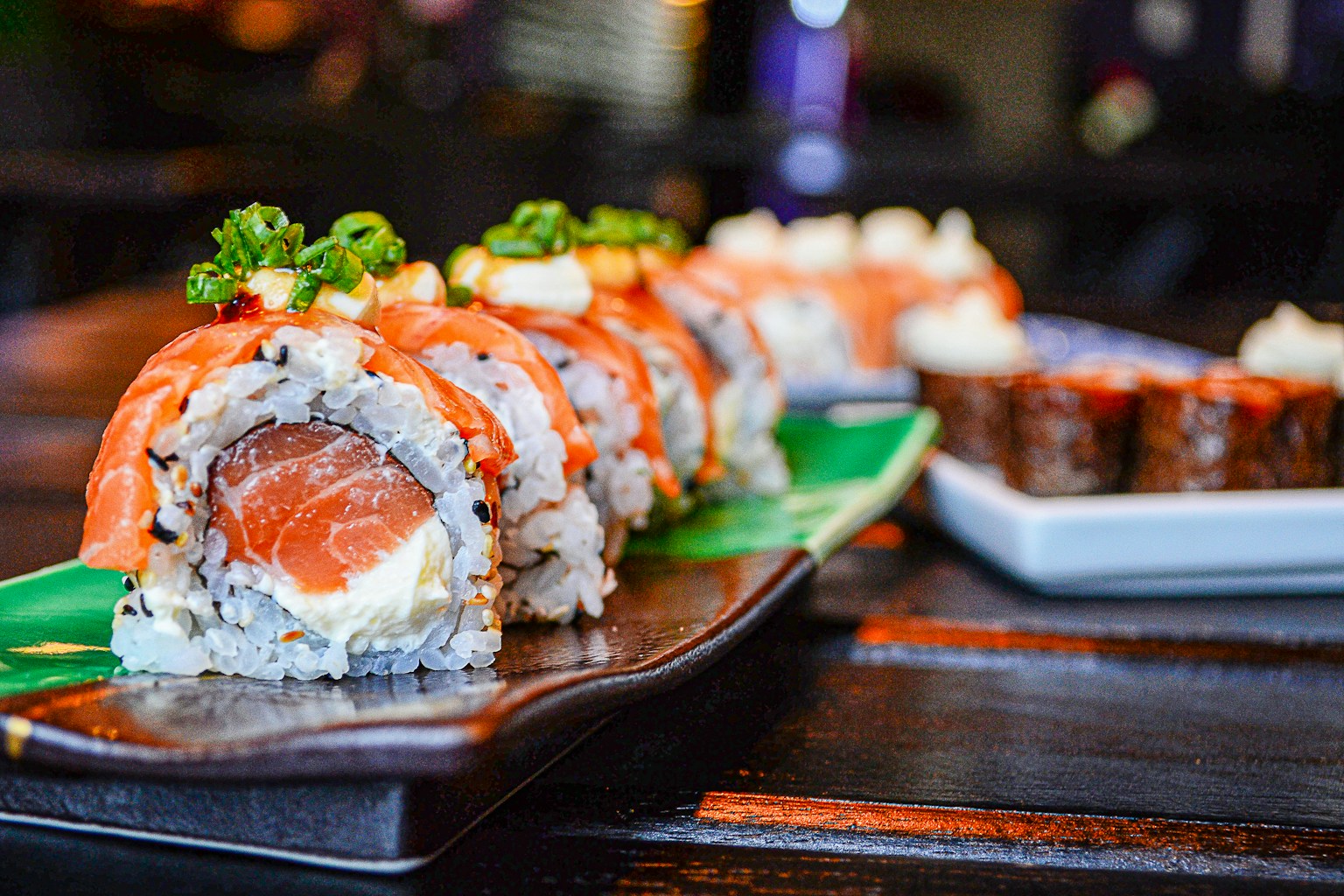 Sushi and Takoyaki Experience in Osaka: A Delicious Food Guide