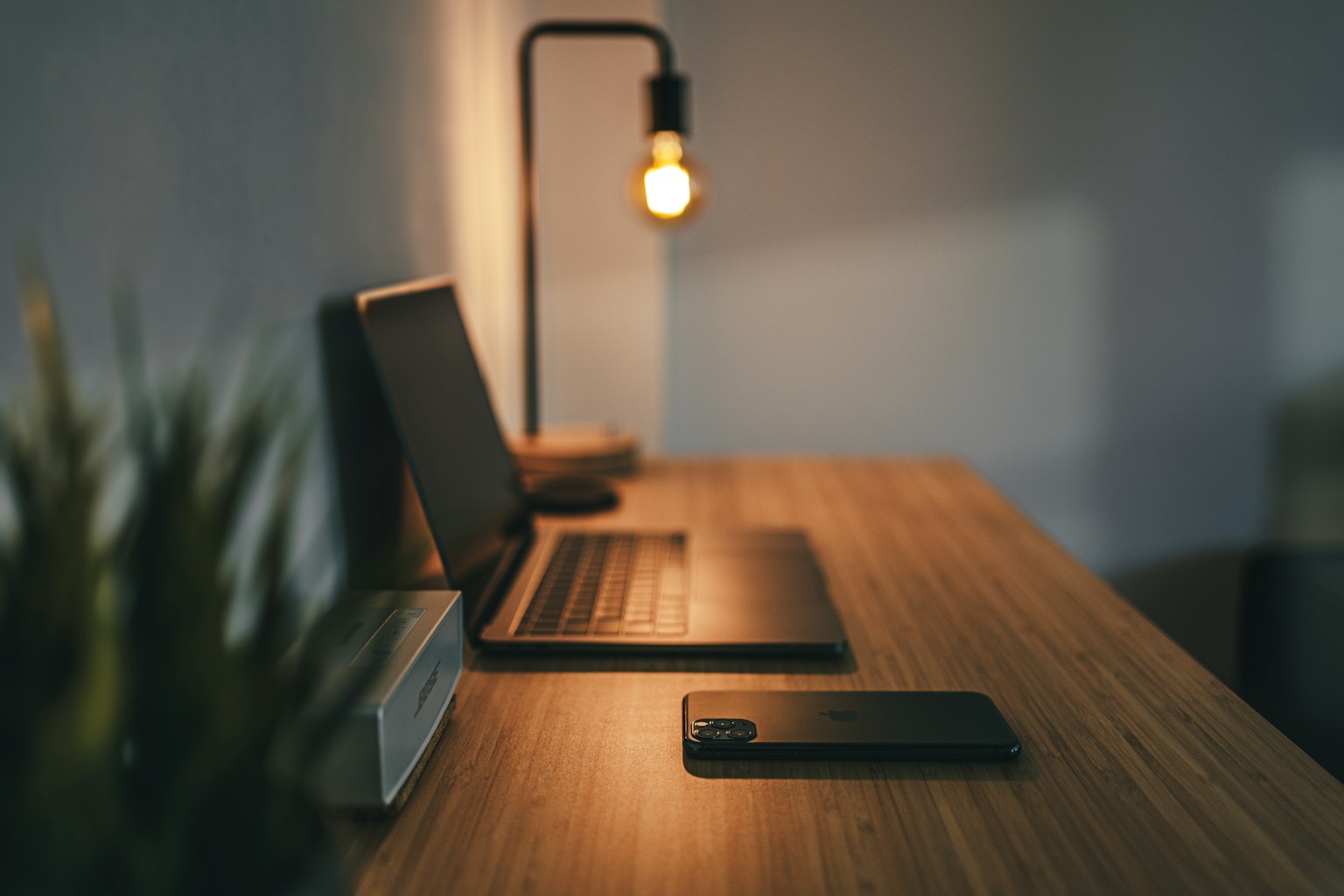 How to Stay Productive While Traveling as a Digital Nomad