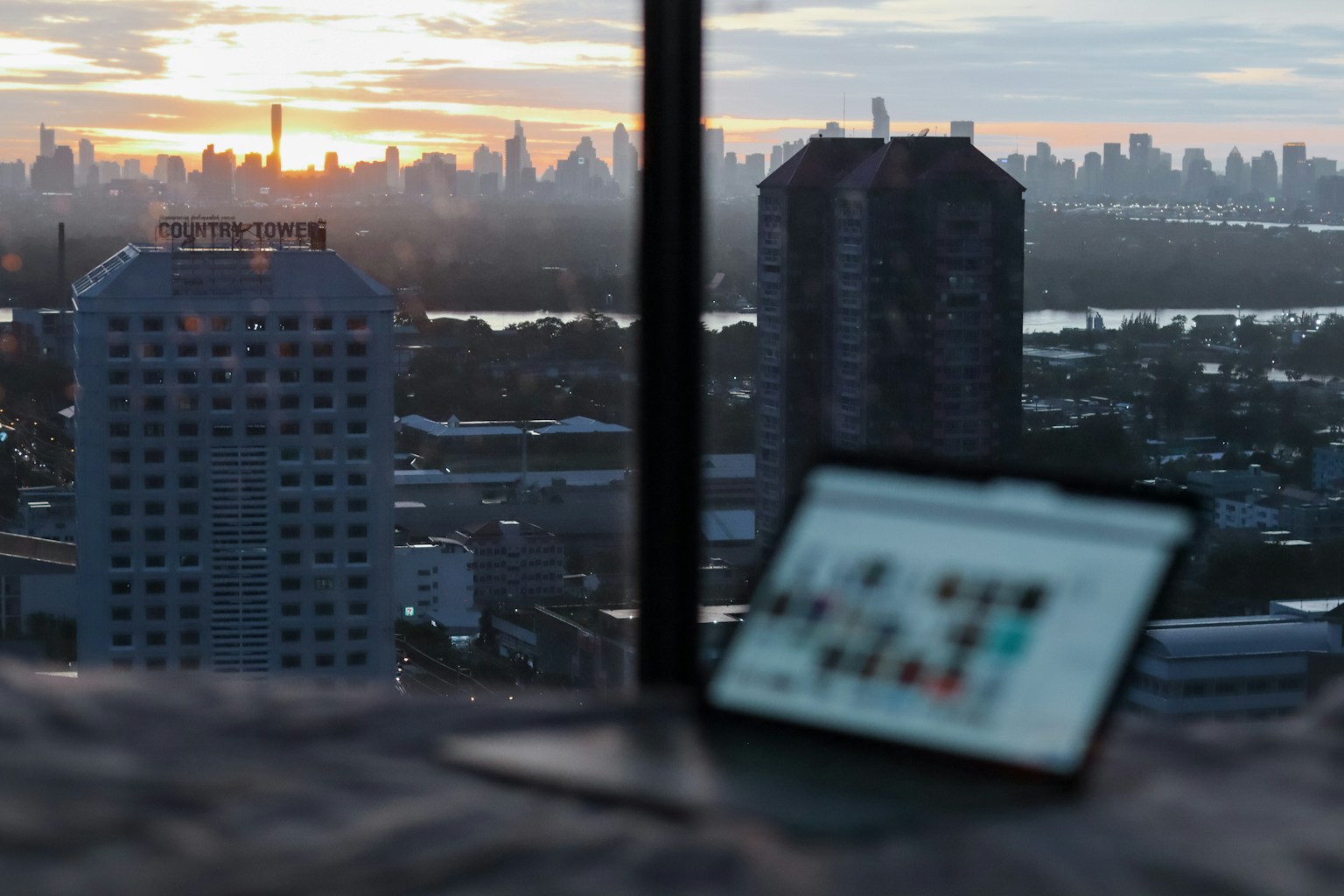 Living and Working in Osaka: A Digital Nomad’s Guide