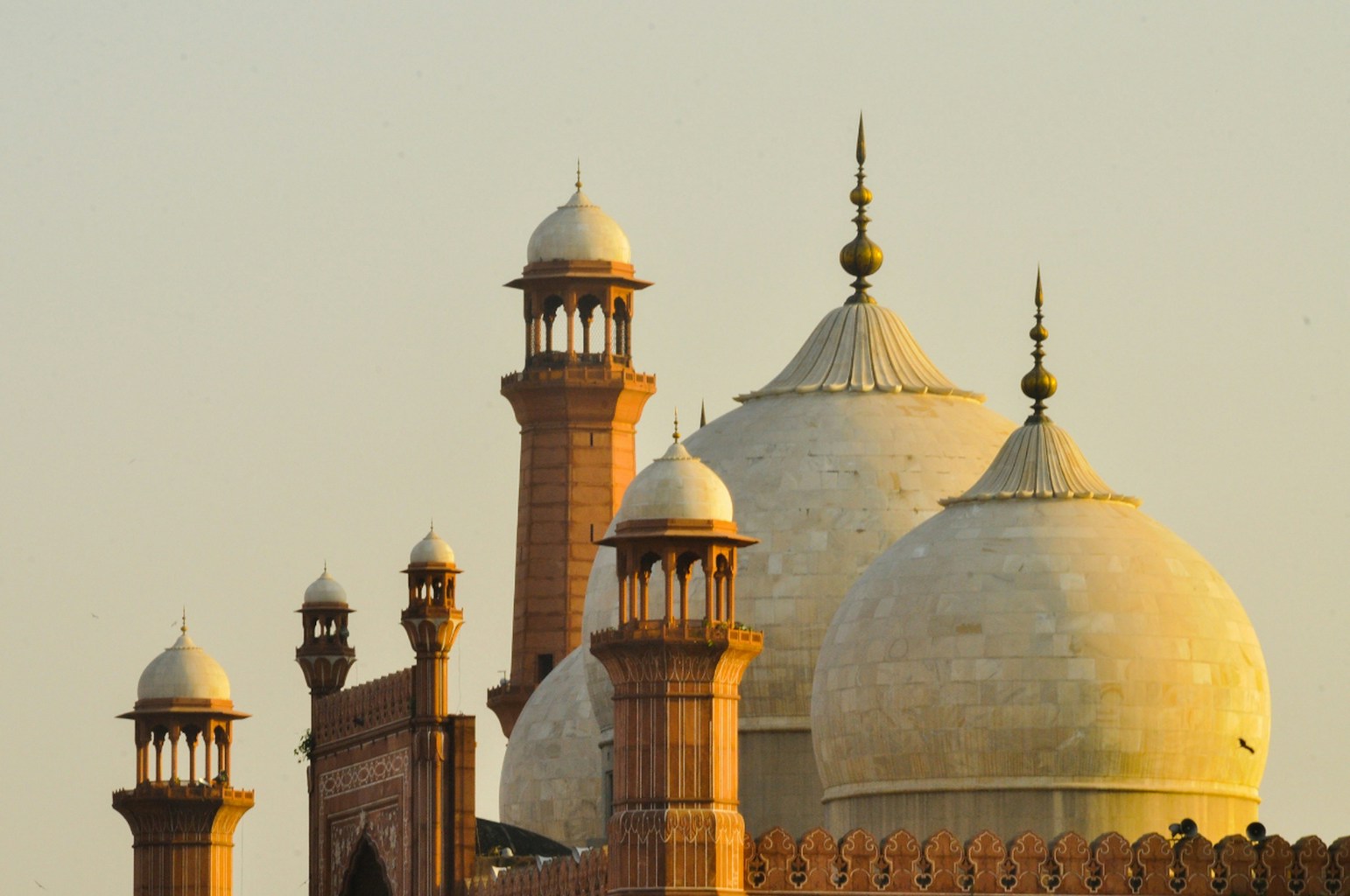 The Most Beautiful Mosques and Temples in Kuala Lumpur